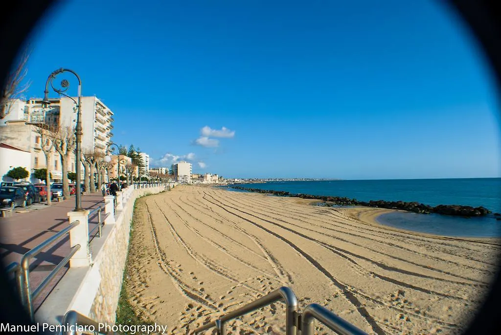 Le Stanze Del Vicolo Apartment Mazara del Vallo Italy